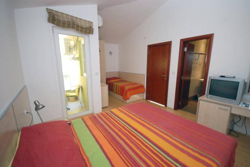Bmv Room For 2-3 With Greenery View Sveti Stefan Ngoại thất bức ảnh